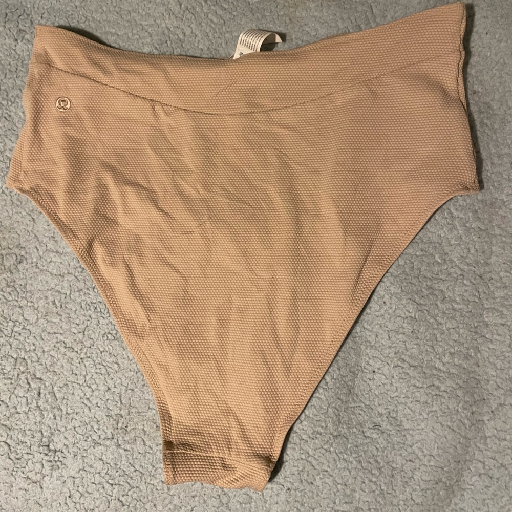 Lululemon Waterside high-Rise Cheeky Bikini Bottom in Beige Size XL